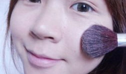 女生裸妆视频,轻松打造自然无瑕肌肤